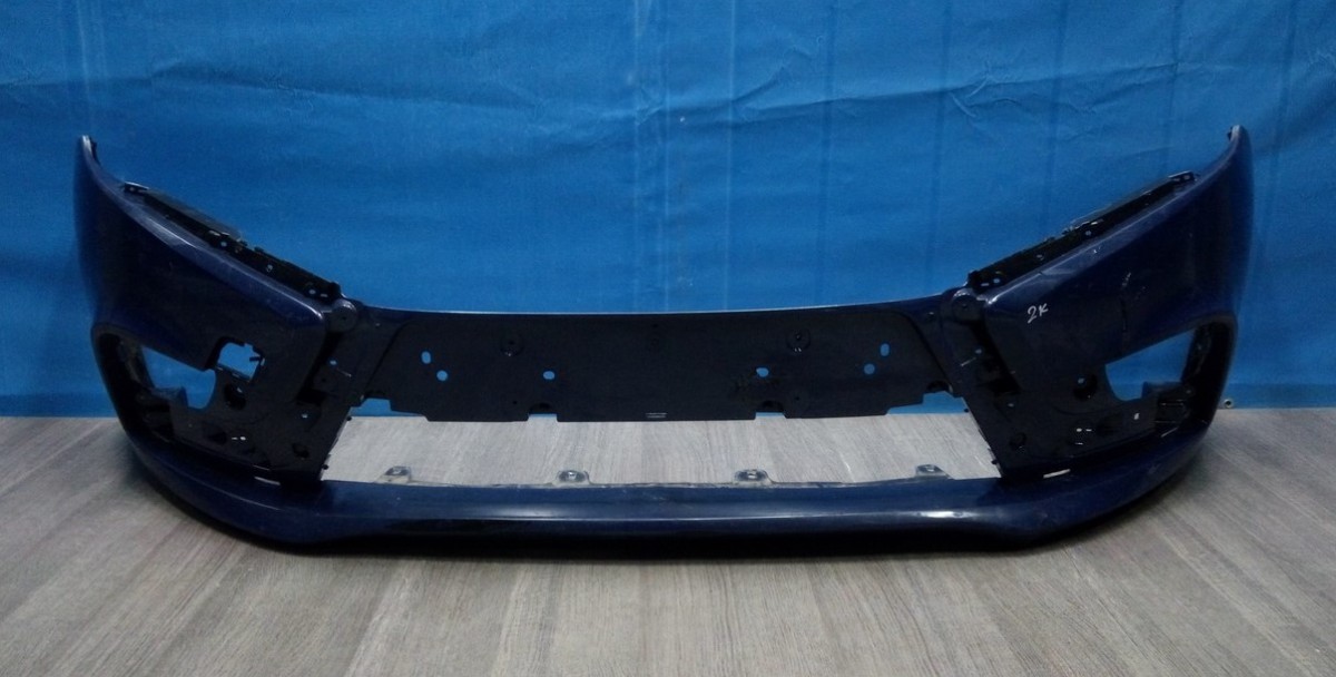 Бампер Лада Веста передний аналог (8450006666) Бампер Лада Веста передний аналог (8450006666)