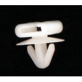 Пистон молдинга 2114-8212330 под завод белый (100шт) (200шт) Пистон молдинга 2114-8212330 под завод белый (100шт) (200шт)